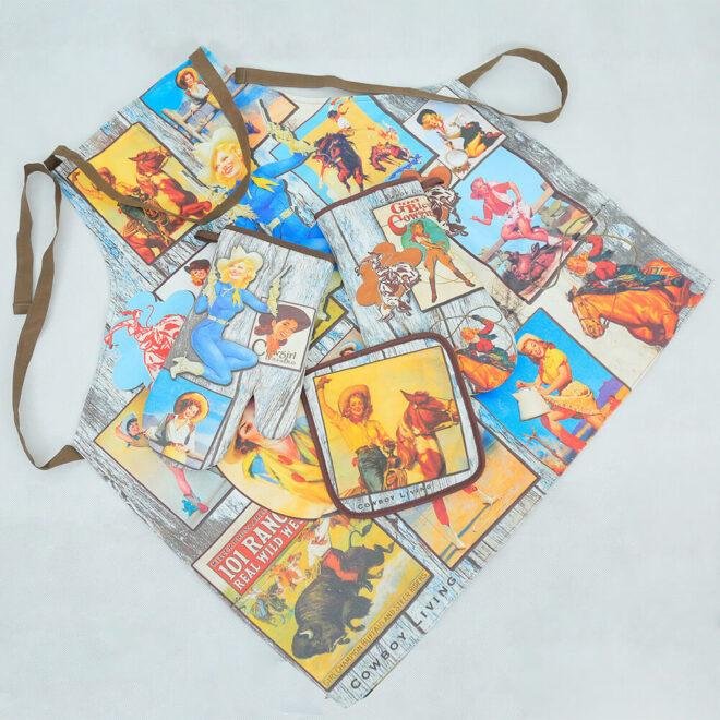 Kitchen oven mitts set